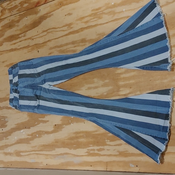 Show me your MuMu Berkeley Zip Up Bells Indigo size 24 - Picture 10 of 13